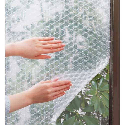 ニトムズ 窓ガラス結露防止シート 幅900mm 水貼り E1590