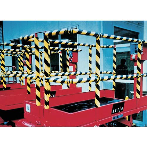 緑十字 トラ柄パイプクッション 黄/黒 TRC-38N 38(18)Φ×1000mm 無反射 247013